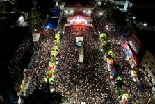 com-shows-que-custaram-mais-de-r$-1,1-milhao,-festa-do-trabalhador-reune-mais-de-40-mil-pessoas-no-ac