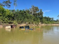 com-seca-de-rio,-cidade-isolada-do-ac-tem-risco-de-desabastecimento-de-insumos-e-alimentos