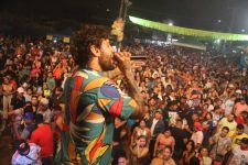 banda-jammil-e-uma-noites-agita-a-2a-noite-do-carnavale-em-brasileia-e-reune-mais-de-20-mil-pessoas