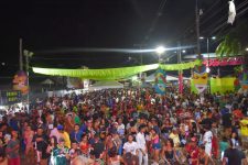 pelo-menos-35-mil-pessoas-compareceram-as-tres-noites-do-carnavale-em-brasileia