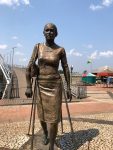 estatua-feminina-do-novo-mercado-velho-em-rio-branco-e-retratada-em-serie-brasileira-sobre-representatividade