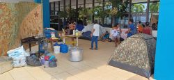 apos-doacao-de-imovel,-associacao-deve-construir-25-casas-para-familias-acampadas-em-frente-a-aleac