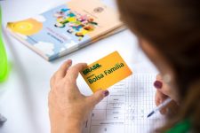 bolsa-familia:-mais-de-131,1-mil-familias-do-ac-recebem-beneficio-em-novembro;-veja-calendario