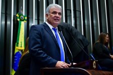 senador-sergio-petecao-e-internado-em-brasilia-com-pneumonia-bacteriana-que-comprometeu-70%-dos-pulmoes