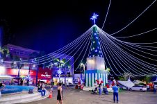 luzes-de-natal-sao-acesas-no-palacio-rio-branco;-confira-a-programacao-que-vai-ate-o-dia-23-de-dezembro