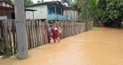 igarapes-transbordam-e-familias-comecam-a-deixar-areas-de-risco-em-rio-branco