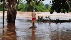 padre-se-recusa-a-retirar-estatua-de-sao-sebastiao-de-area-alagada-em-xapuri-e-revolta-moradores