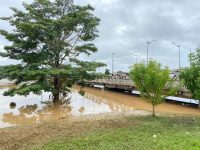 rio-acre-reduz-quase-meio-metro-em-12-horas-na-capital-e-segue-abaixo-de-17-metros